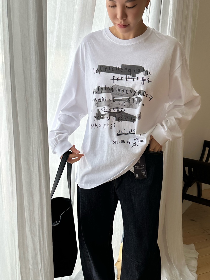 LE VASE東大門㊣實拍女士新品推薦25秋冬真品職業人氣長袖T恤LE VASE長袖T恤圖色1