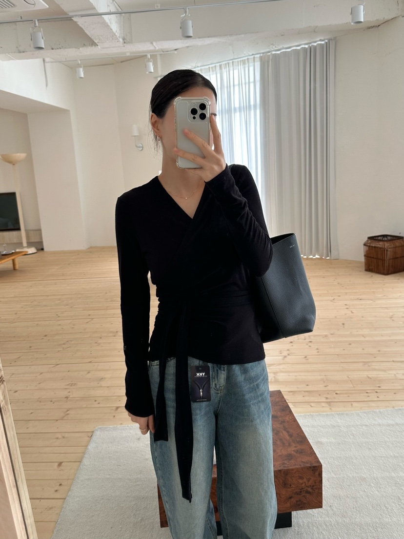 LE VASE韓國直郵㊣女裝新品真品熱賣推薦25秋冬時尚長袖T恤LE VASE長袖T恤