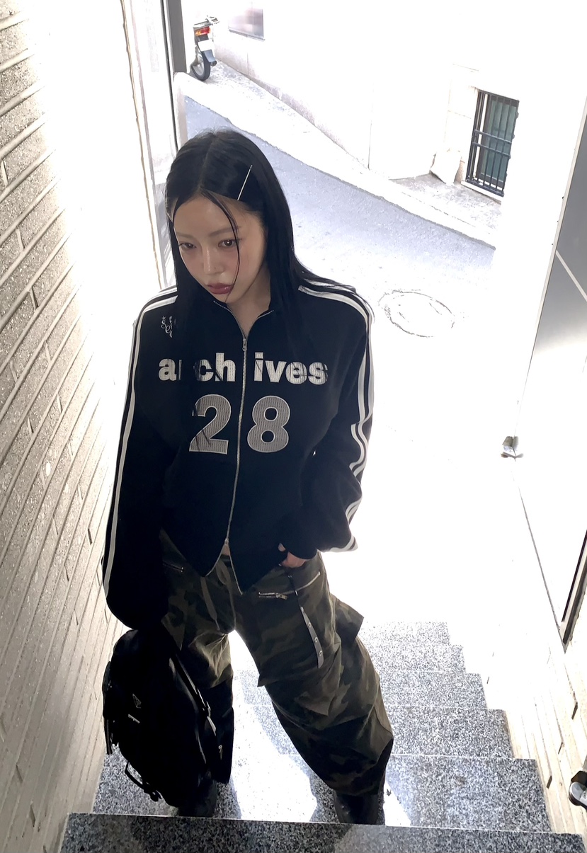 SEOLO韓國代購㊣女裝新款職業人氣25秋冬熱賣真品時尚夾克拉鏈Seolo seoul夾克