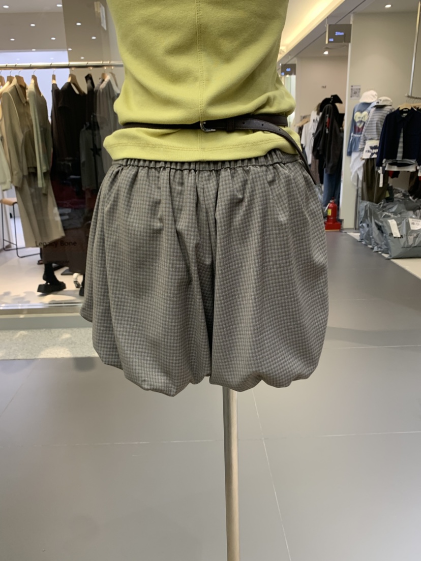 VAARA韓國代購㊣女裝新品人氣真品職業時尚推薦休閑熱賣短褲VAARA短褲