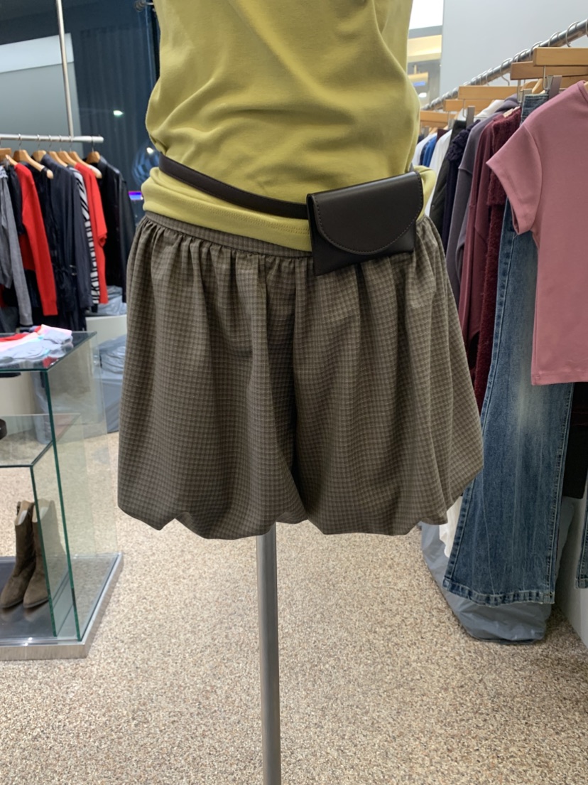 VAARA韓國代購㊣女裝新品人氣真品職業時尚推薦休閑熱賣短褲VAARA短褲圖色1