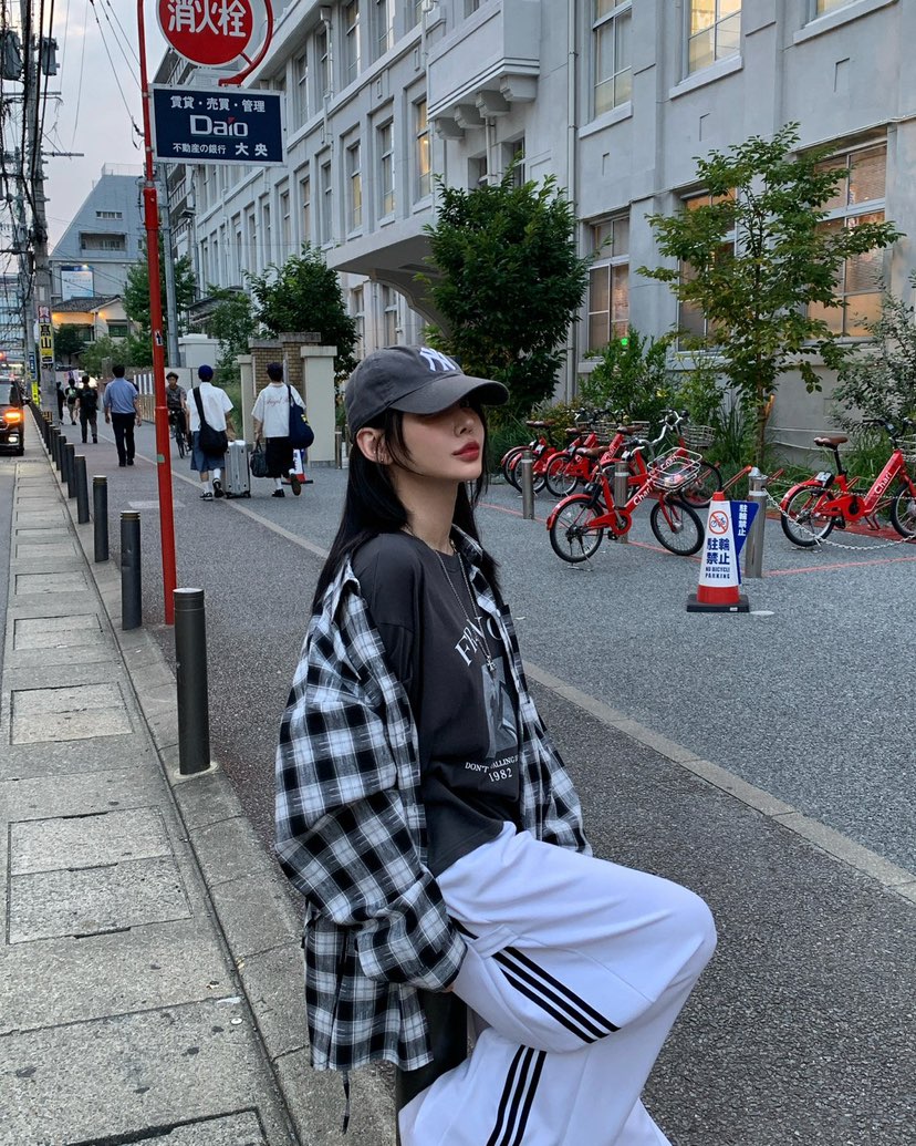 REVE CITE-L韓國代購㊣女裝新品25秋冬真品襯衫蕾絲衫口袋REVE CITE襯衫/蕾絲衫