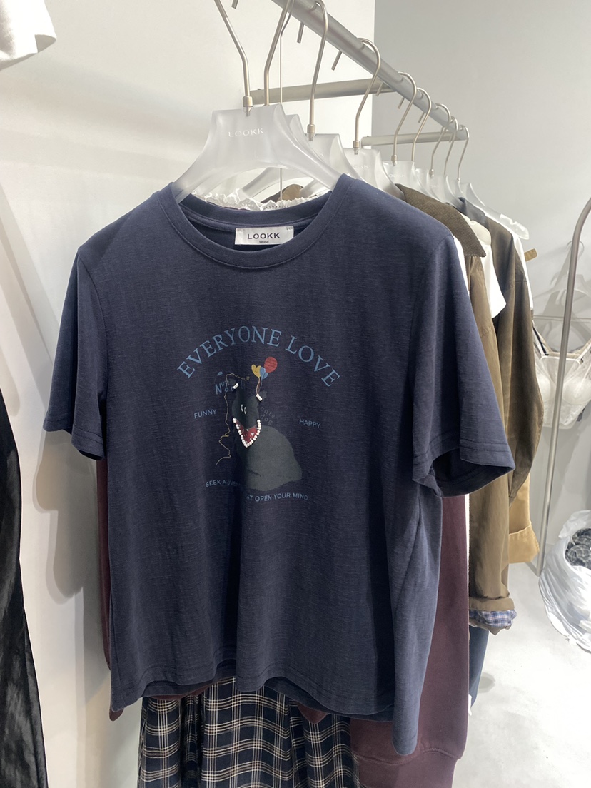 LOOKK東大門㊣代購女士新品人氣時尚推薦職業真品熱賣休閑T恤LOOKKT恤圖色2