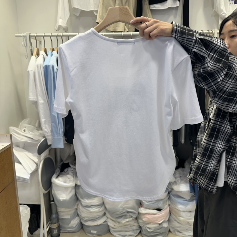 Q C東大門㊣實拍女裝新款休閑真品25秋冬職業時尚推薦人氣T恤Republlc of qcT恤