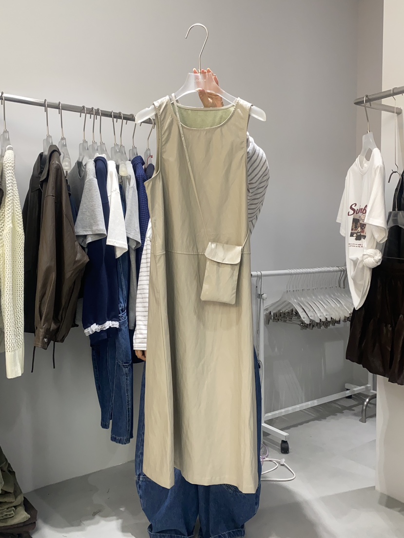 LOOKK東大門㊣代購女裝新款25秋冬真品連衣裙不含內搭皮革含包LOOKK連衣裙圖色1