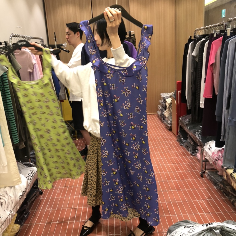 E/E/E東大門㊣代購女士新款熱賣25秋冬時尚人氣推薦連衣裙E/E/E連衣裙圖色2