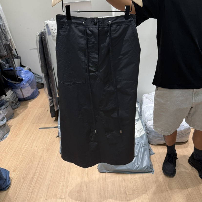 ORE-P東大門㊣直郵女裝新品熱賣真品人氣推薦25秋冬長裙口袋ORE長裙圖色2