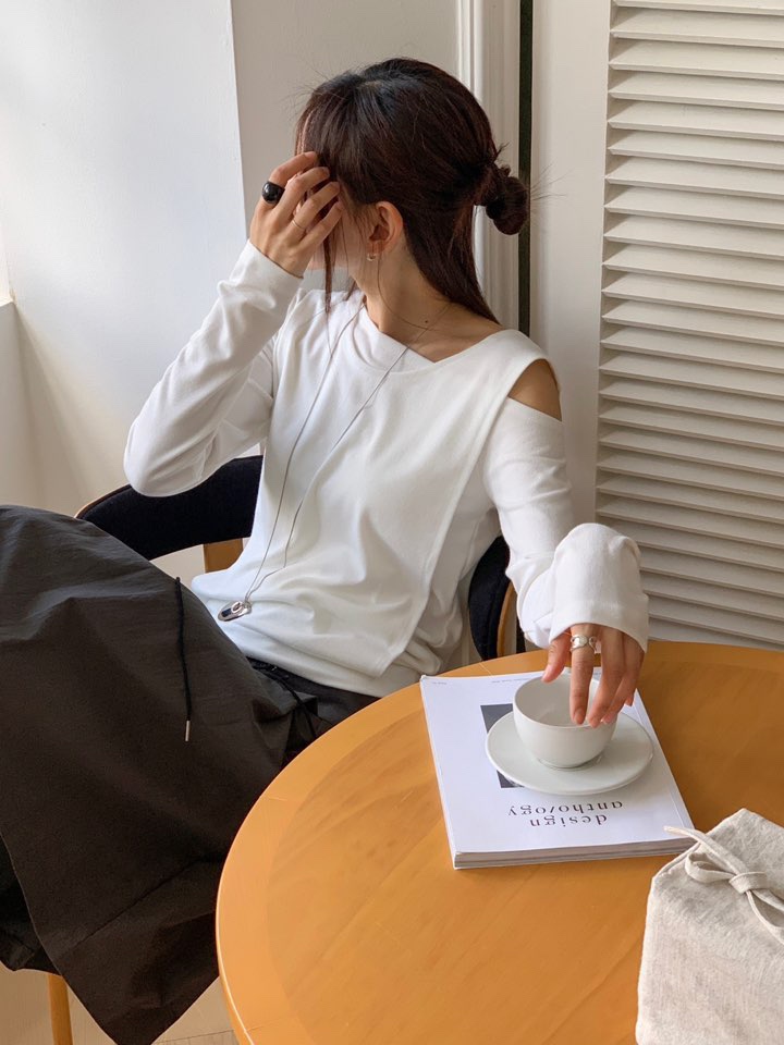 MORE THAN-P東大門㊣實拍女裝新品人氣時尚長袖T恤假兩件MORE THAN長袖T恤