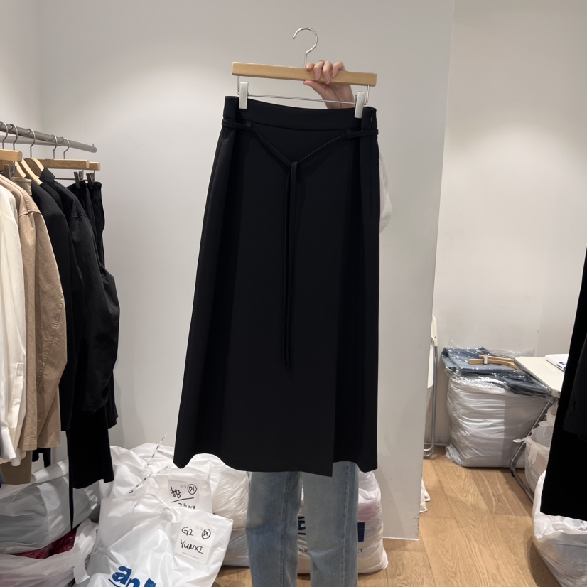 OUR-A韓國直郵㊣女裝新品時尚推薦真品熱賣25秋冬長裙含腰帶OUR-A長裙圖色1