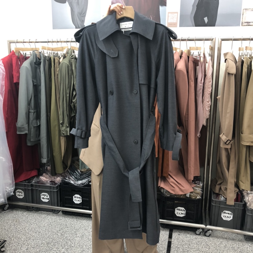 ONEBYTWO東大門㊣實拍女士新品熱賣職業推薦長款風衣含腰帶ONE BY TWO長款風衣圖色3