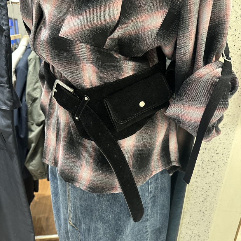 COMELY東大門㊣直郵女裝新款職業25秋冬時尚真品熱賣腰包口袋COMELY腰包圖色2