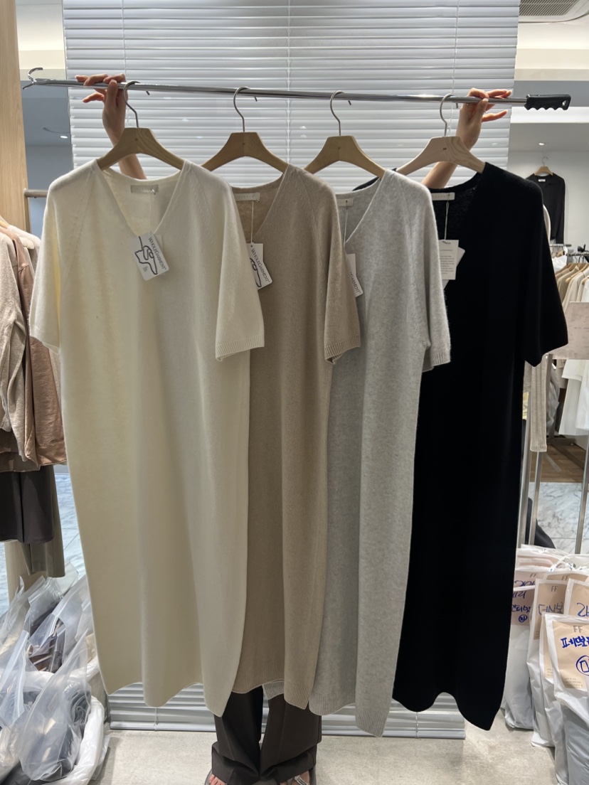 FF東大門㊣代購女裝新品熱賣職業25秋冬人氣真品推薦連衣裙V領FF/SUNDAY連衣裙