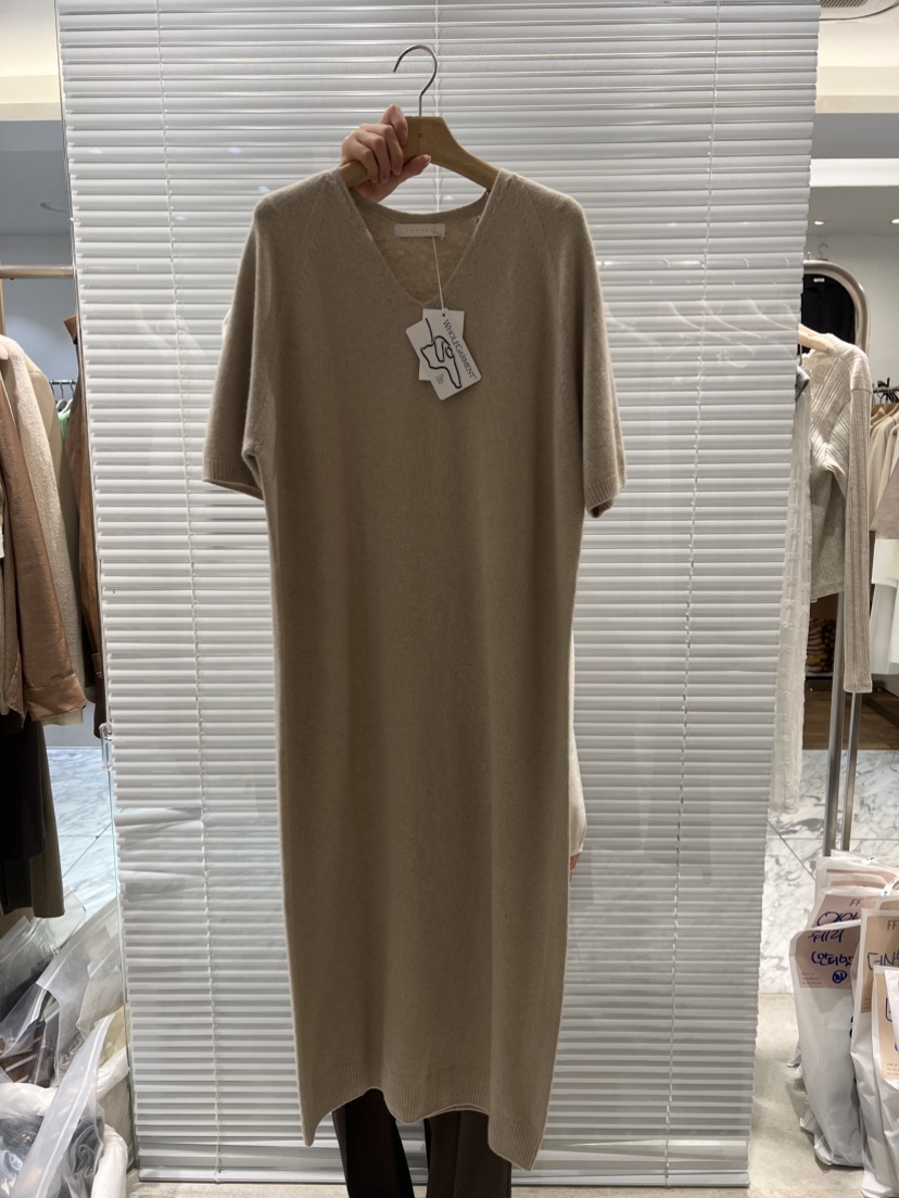 FF東大門㊣代購女裝新品熱賣職業25秋冬人氣真品推薦連衣裙V領FF/SUNDAY連衣裙圖色2