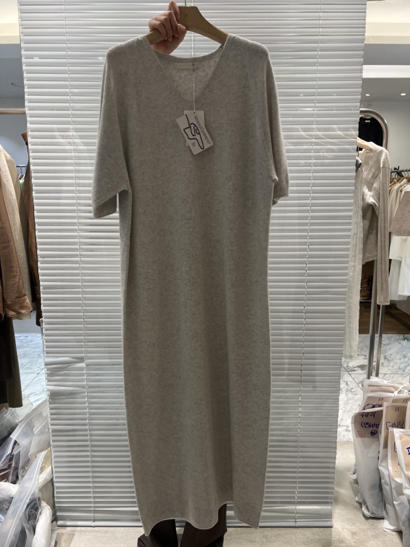 FF東大門㊣代購女裝新品熱賣職業25秋冬人氣真品推薦連衣裙V領FF/SUNDAY連衣裙圖色3