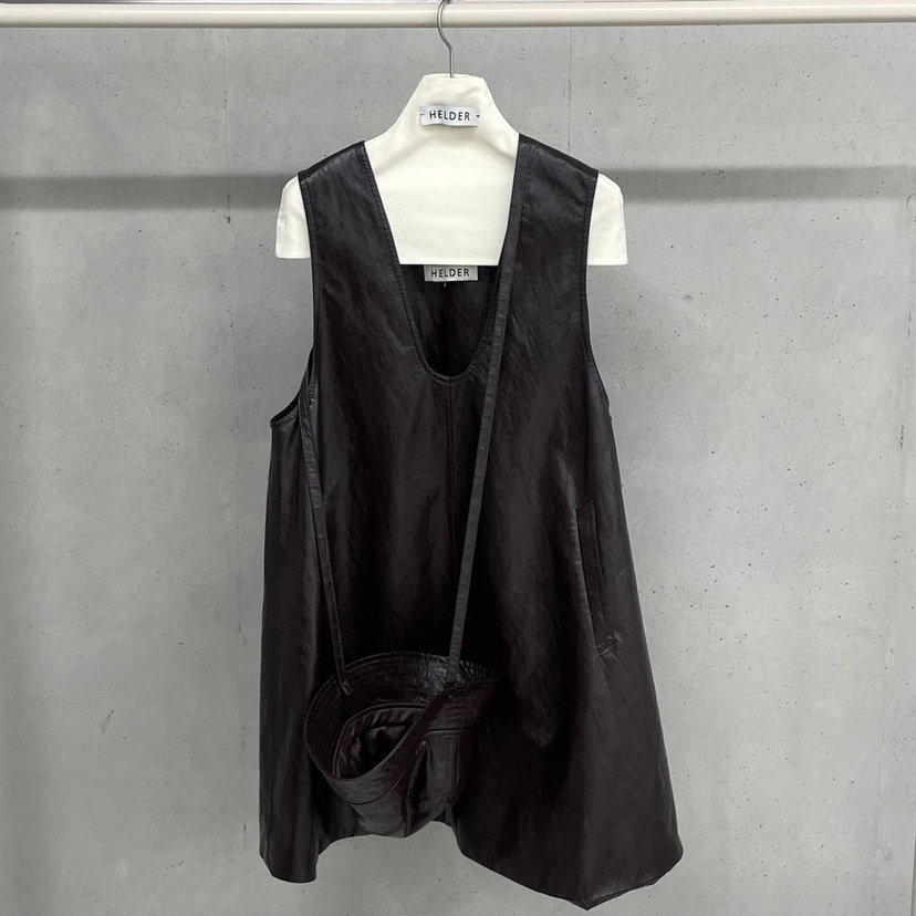 HELDER-P東大門㊣代購女裝新品真品推薦25秋冬連衣裙含帽子皮革HELDER連衣裙圖色1