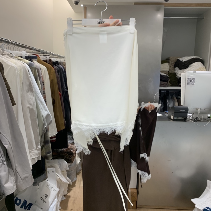 MEET ME東大門㊣直郵女裝新款時尚熱賣25秋冬真品短裙蕾絲MEET ME短裙圖色2