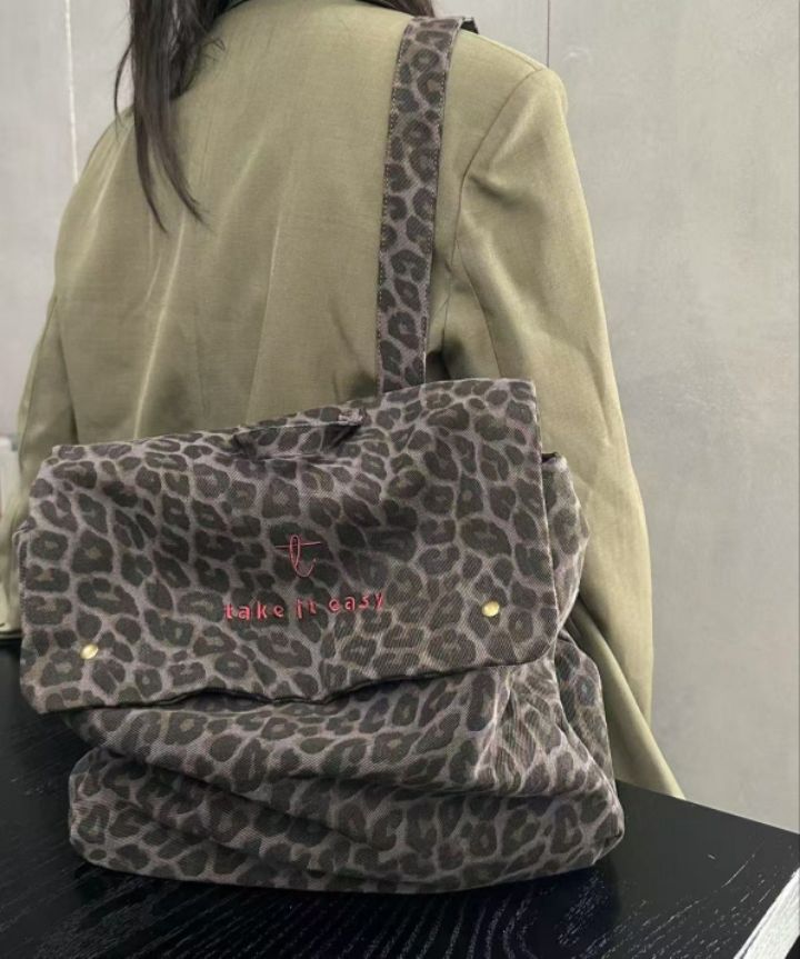 TROUVAILLE東大門㊣實拍女士新款25秋冬熱賣人氣職業雙肩背包TROUVAILLE雙肩背包圖色1