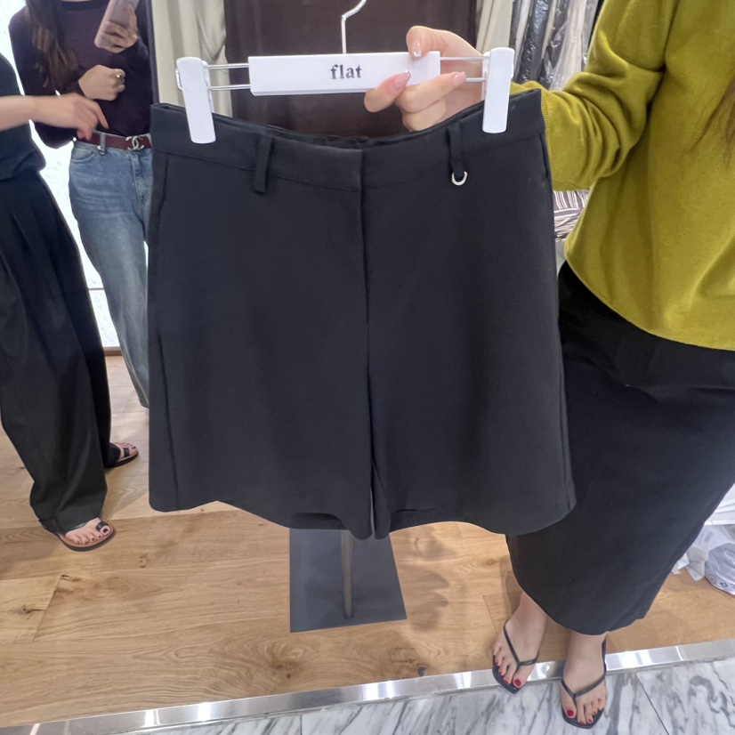FLAT韓國代購㊣女士新款人氣職業推薦時尚真品休閑25秋冬短褲FLAT短褲圖色1