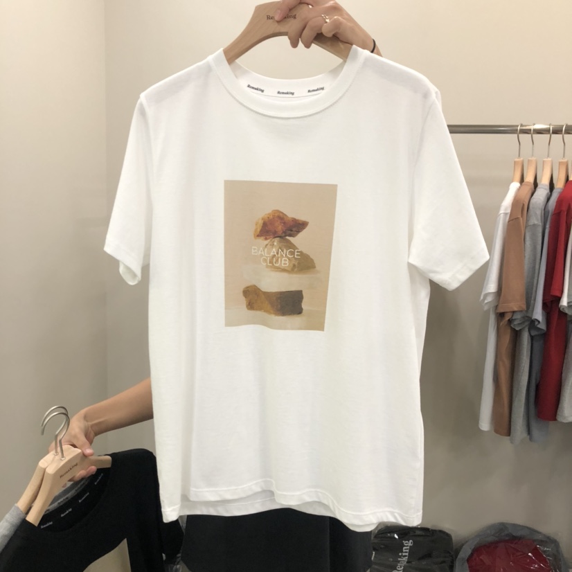 URBANSTORY/REMAKING東大門㊣代購女裝新品職業休閑時尚T恤Remaking/URBANSTORYT恤圖色1