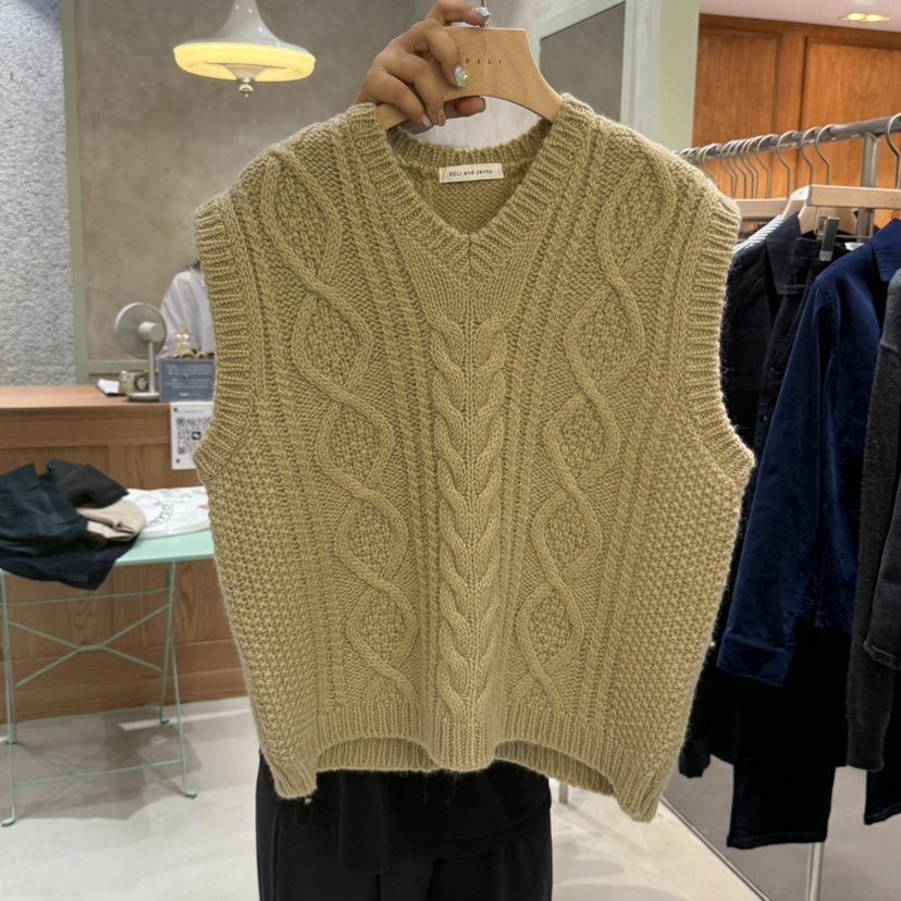 DELI JENNY韓國代購㊣女裝新品25秋冬真品推薦熱賣吊帶背心DELI JENNY吊帶/背心圖色2