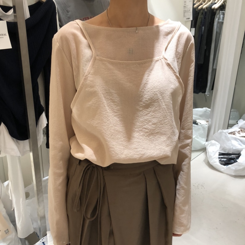 YUNBAL東大門㊣直郵女士新品人氣時尚真品襯衫蕾絲衫假兩件YUNBAL襯衫/蕾絲衫圖色2