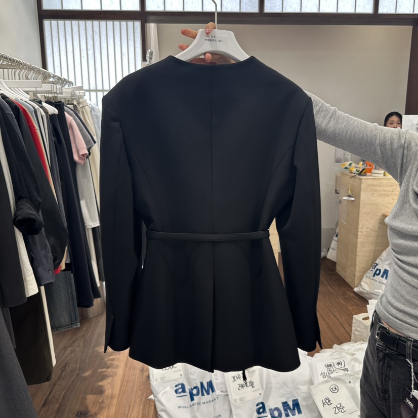 UNDERSTANDING東大門㊣代購女士新品休閑夾克含腰帶V領修身UNDERSTANDING夾克