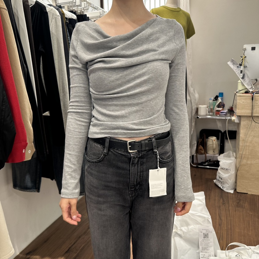UNDERSTANDING東大門㊣實拍女裝新品熱賣人氣推薦時尚長袖T恤UNDERSTANDING長袖T恤圖色4