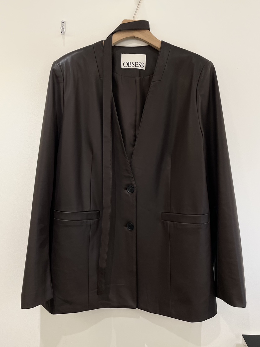 OBSESS東大門㊣代購女士新品熱賣職業25秋冬夾克含脖帶皮革OBSESS/EARLY BIRD夾克圖色2