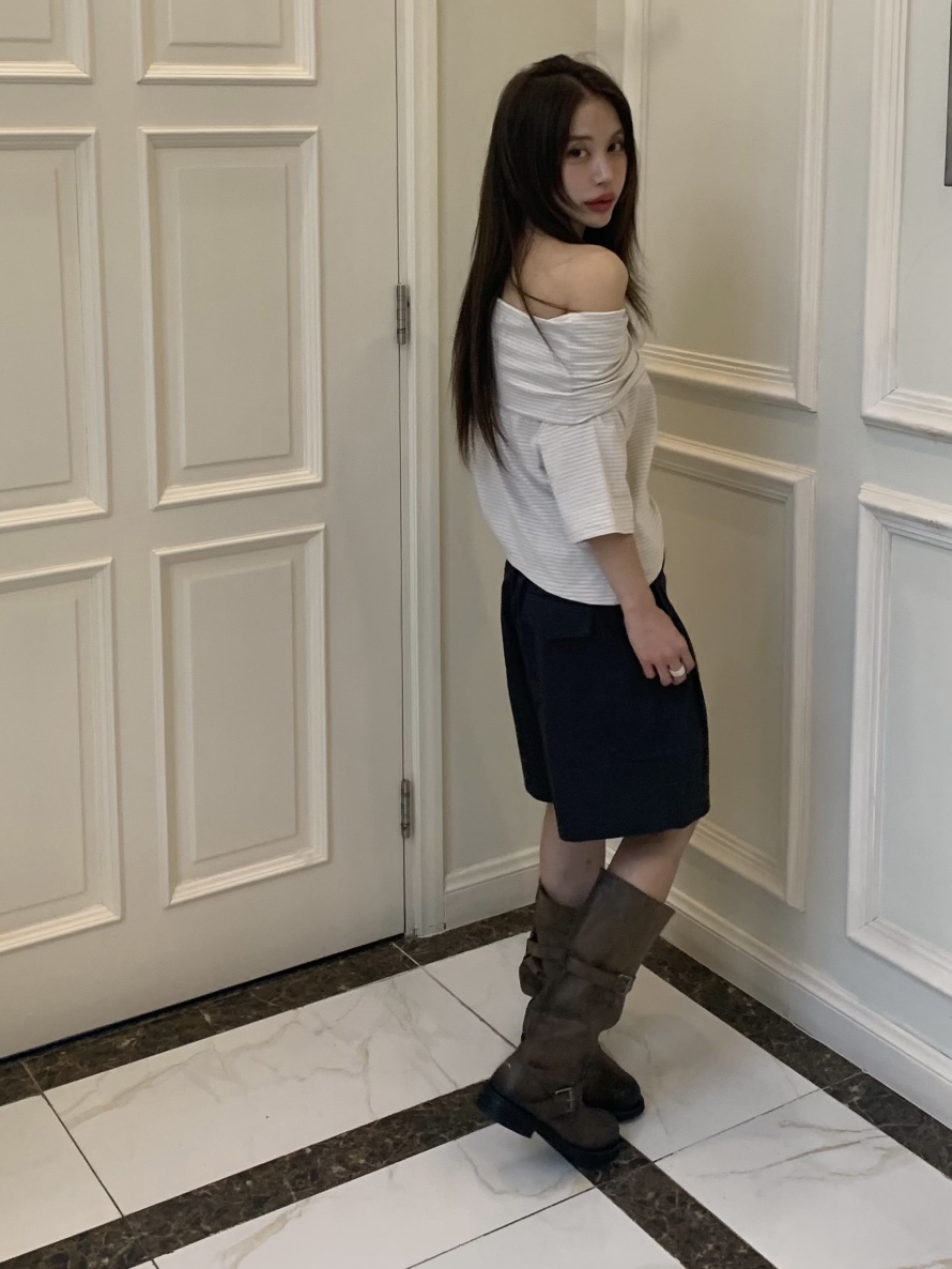 BERTHA東大門㊣直郵女裝新品職業推薦人氣25秋冬時尚T恤露肩BERTHAT恤