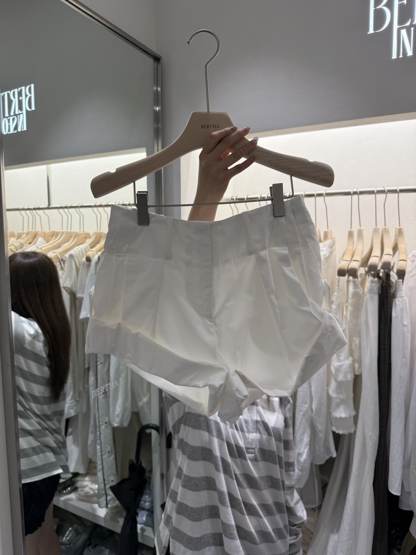BERTHA東大門㊣實拍女士新品真品時尚職業人氣休閑熱賣短褲BERTHA短褲圖色2