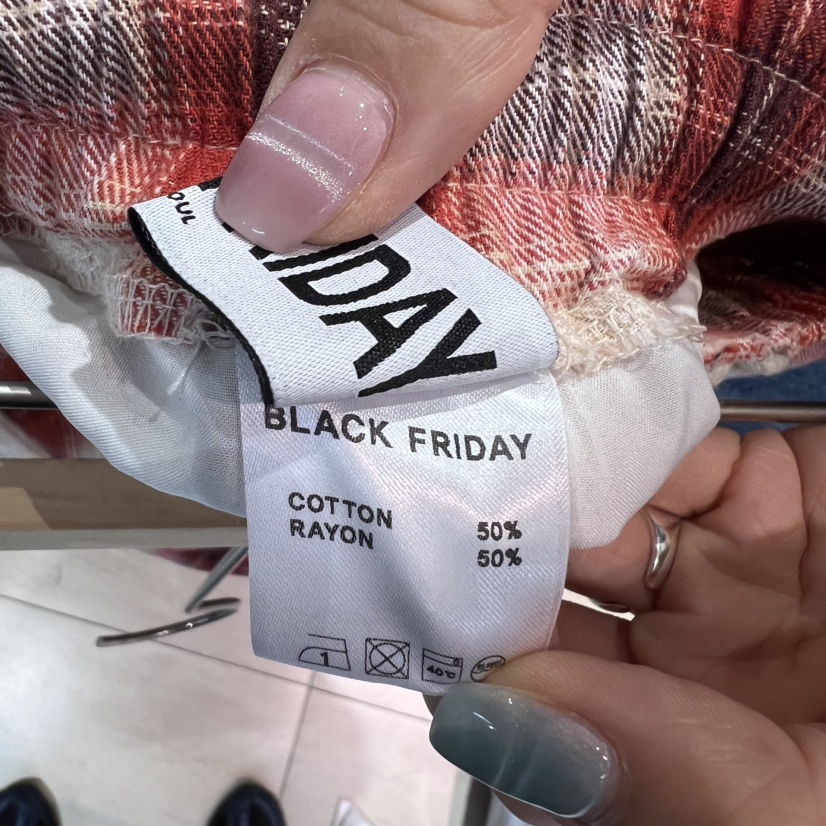 BLACKFRIDAY東大門㊣直郵女裝新款休閑時尚職業推薦熱賣短褲BLACK FRIDAY短褲