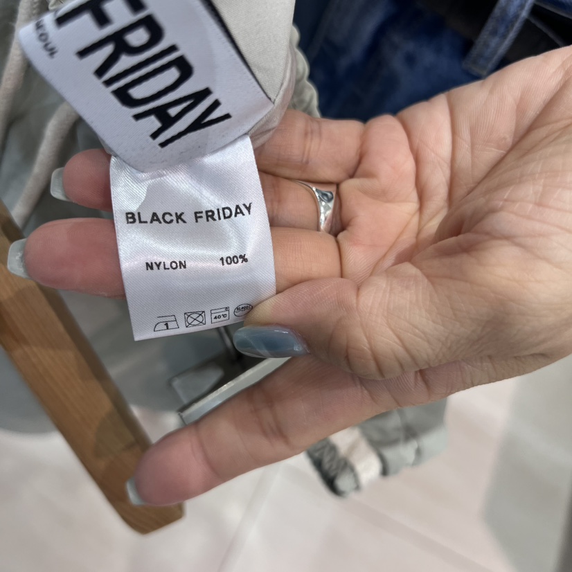 BLACKFRIDAY韓國代購㊣女裝新品25秋冬時尚休閑真品推薦短褲BLACK FRIDAY短褲