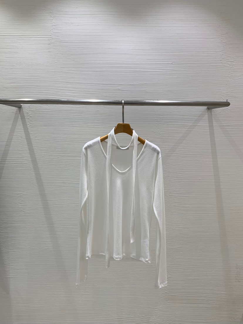 LUCY SALON東大門㊣直郵女士新品人氣時尚25秋冬長袖T恤含脖帶LUCY SALON長袖T恤