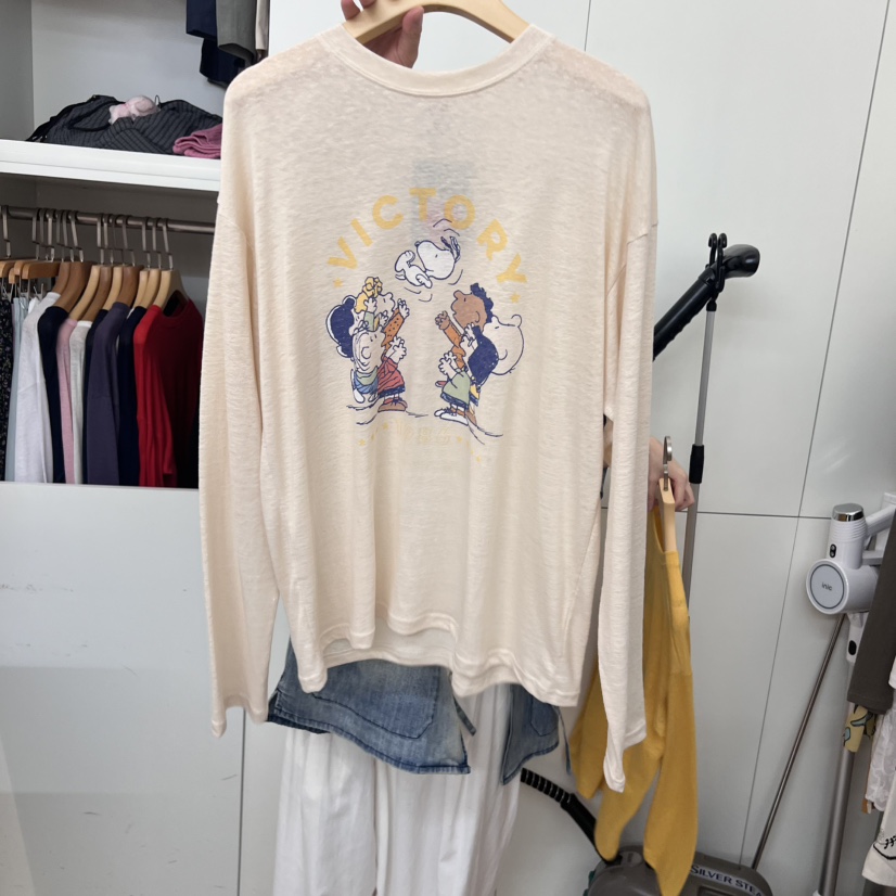 DOHWAJI東大門㊣實拍女裝新品真品職業熱賣時尚長袖T恤史努比DOHWAJI長袖T恤圖色2