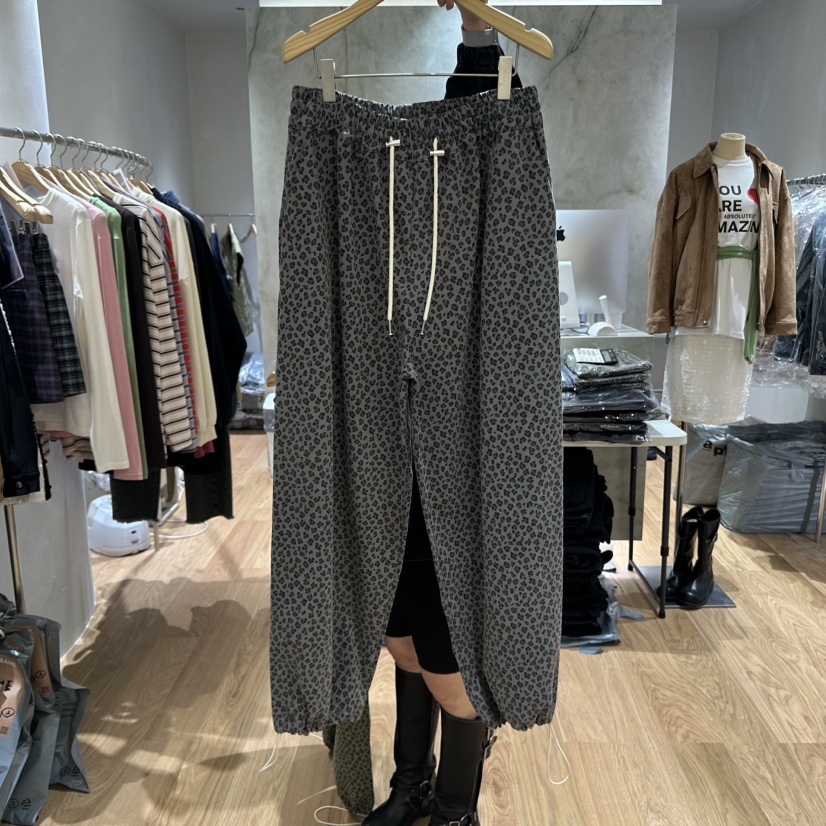 URBANE-P東大門㊣實拍女裝新品休閑熱賣時尚人氣職業休閑褲URBANE-P休閑褲圖色2