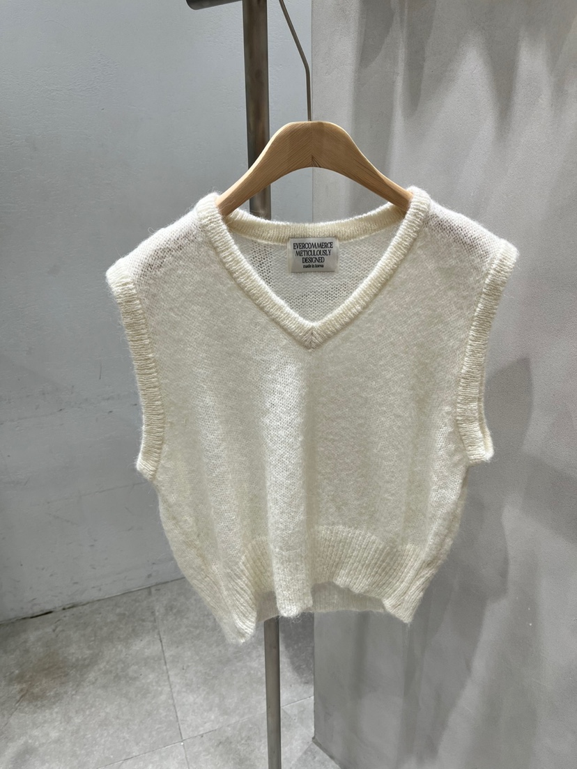 EVERCOMMERCE METICULOUSLY DESIGNED韓國直郵㊣女士新款真品吊帶背心EVERCOMMERCE METICULOUSLY DESIGNED吊帶/背心圖色3
