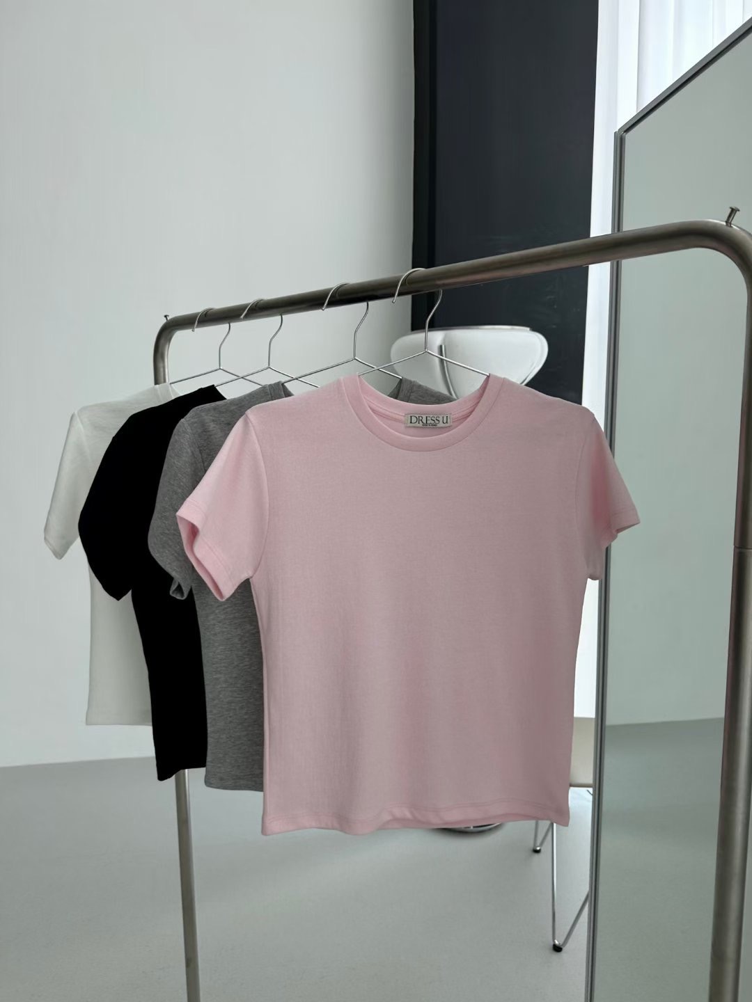 DRESS U韓國直郵㊣女士新品時尚職業推薦人氣25秋冬熱賣T恤DRESS UT恤圖色2左二色