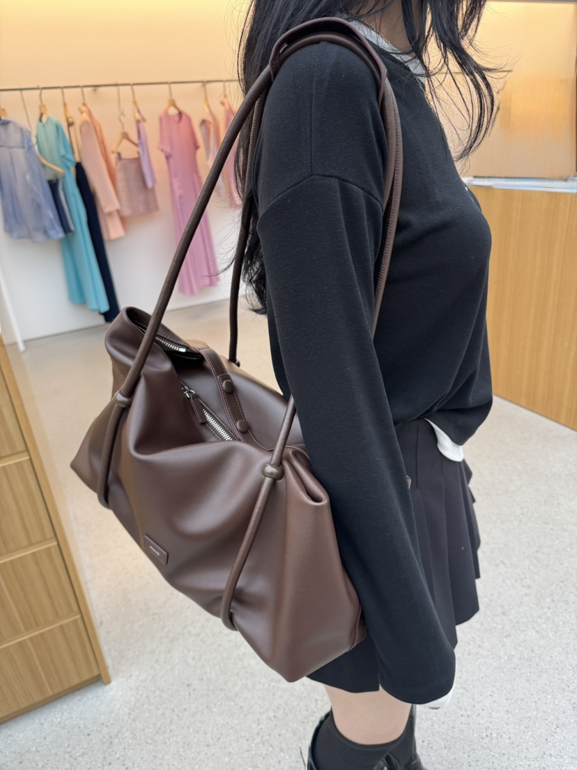JUJU東大門㊣直郵女裝新款推薦職業熱賣休閑時尚人氣長袖T恤JUJU長袖T恤