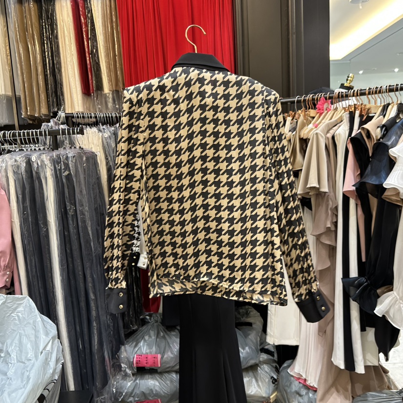 HERISH-HAUTE東大門㊣實拍女裝新款25秋冬時尚真品襯衫蕾絲衫HERISH-HAUTE襯衫/蕾絲衫