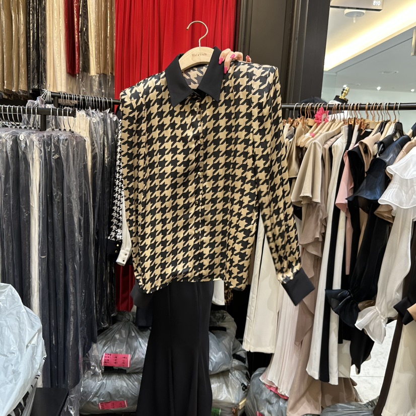 HERISH-HAUTE東大門㊣實拍女裝新款25秋冬時尚真品襯衫蕾絲衫HERISH-HAUTE襯衫/蕾絲衫
