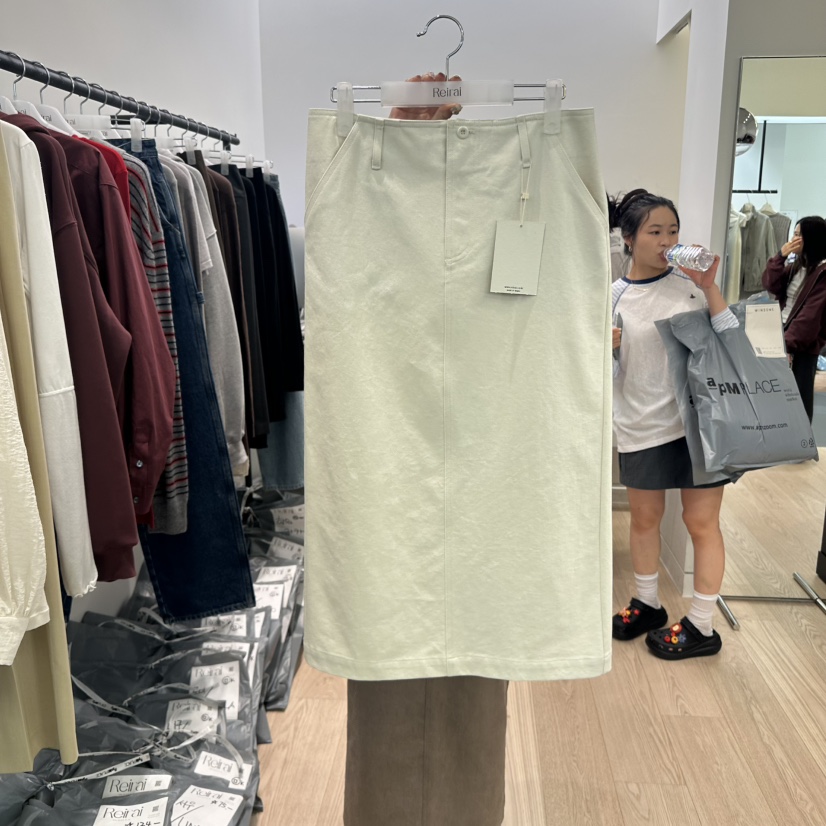 REIRAI東大門㊣實拍女裝新款時尚真品人氣熱賣25秋冬休閑長裙Reirai長裙圖色1