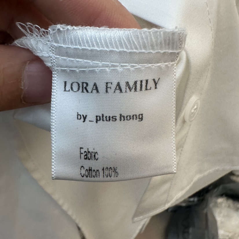 PLUS HONG-P韓國直郵㊣女裝新款熱賣真品職業推薦襯衫蕾絲衫LORA FAMILY/PLUS HONG襯衫/蕾絲衫