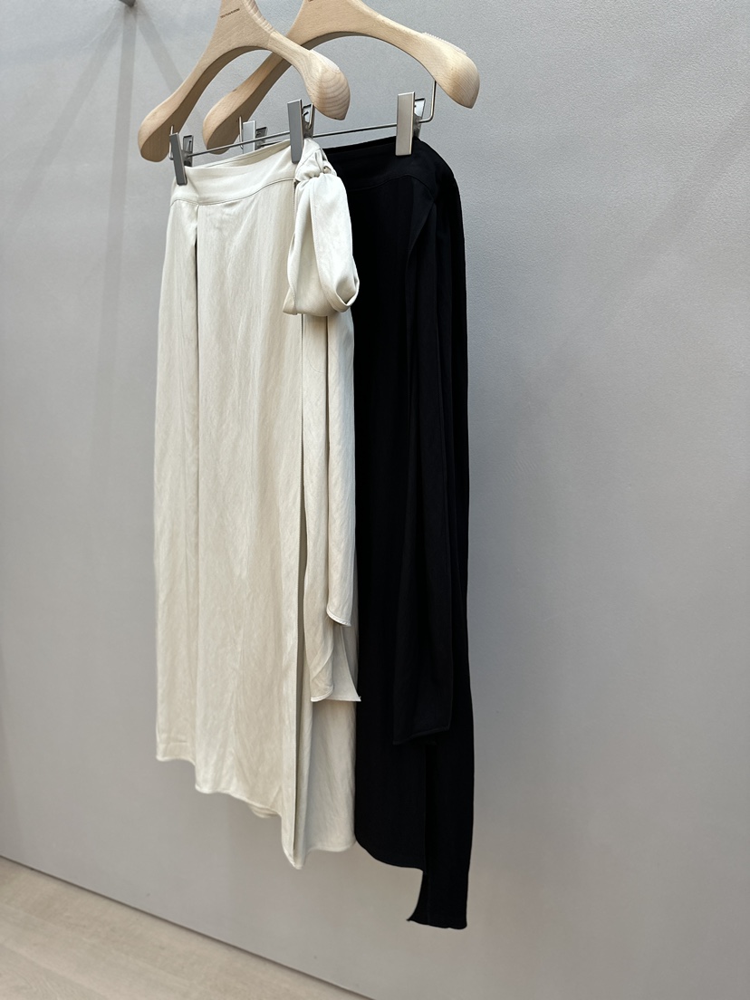 PLUS HONG-P東大門㊣實拍女士新品時尚休閑推薦熱賣25秋冬長裙LORA FAMILY/PLUS HONG長裙