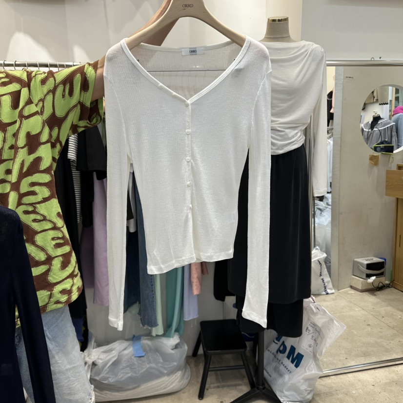 ORRD韓國直郵㊣女士新品時尚推薦人氣職業長袖T恤羊毛開衫紐扣ORRD長袖T恤