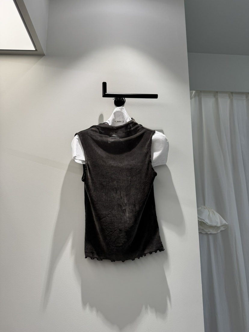 OLI SEOUL韓國直郵㊣女裝新品推薦人氣熱賣吊帶背心天鵝絨OLI SEOUL吊帶/背心