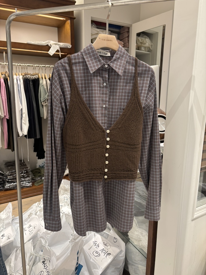 THE CAMEL東大門㊣實拍女裝新品休閑吊帶背心不含內搭紐扣背心the came_l 家吊帶/背心圖色1
