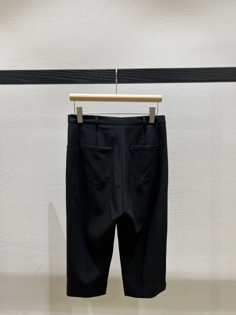 NDE東大門㊣直郵女裝新品25秋冬休閑時尚職業熱賣人氣推薦短褲NDE短褲
