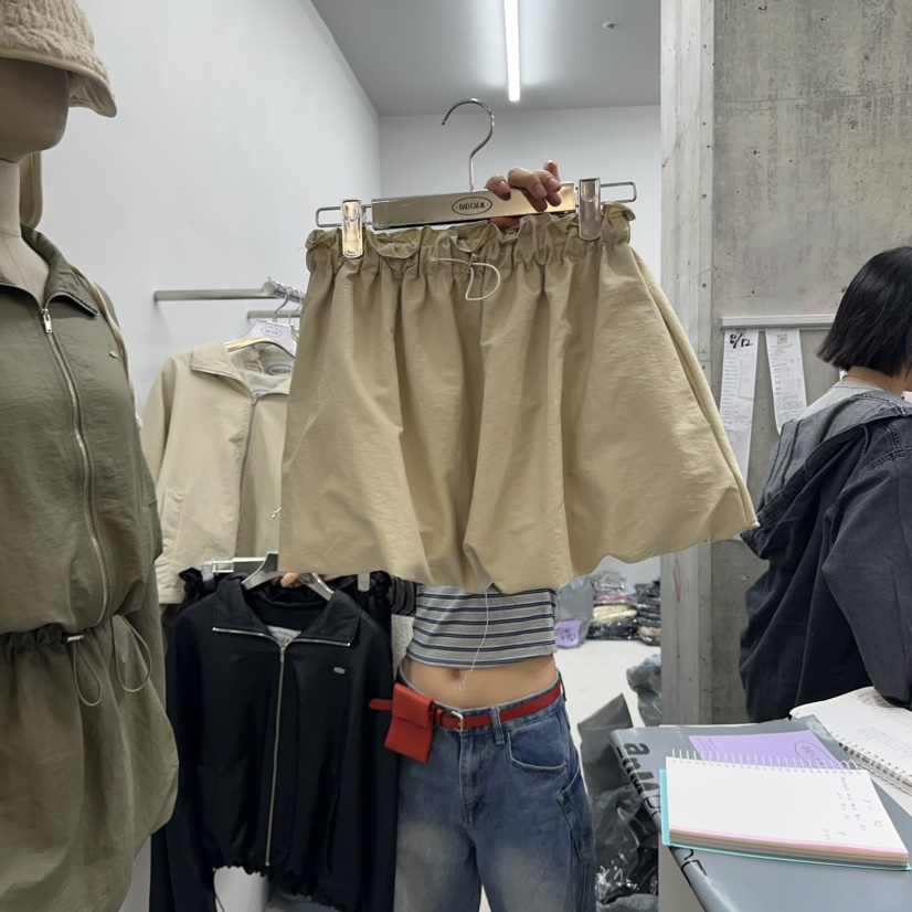 BADCALM韓國代購㊣女裝新品熱賣時尚人氣職業25秋冬休閑短裙BADCALM短裙