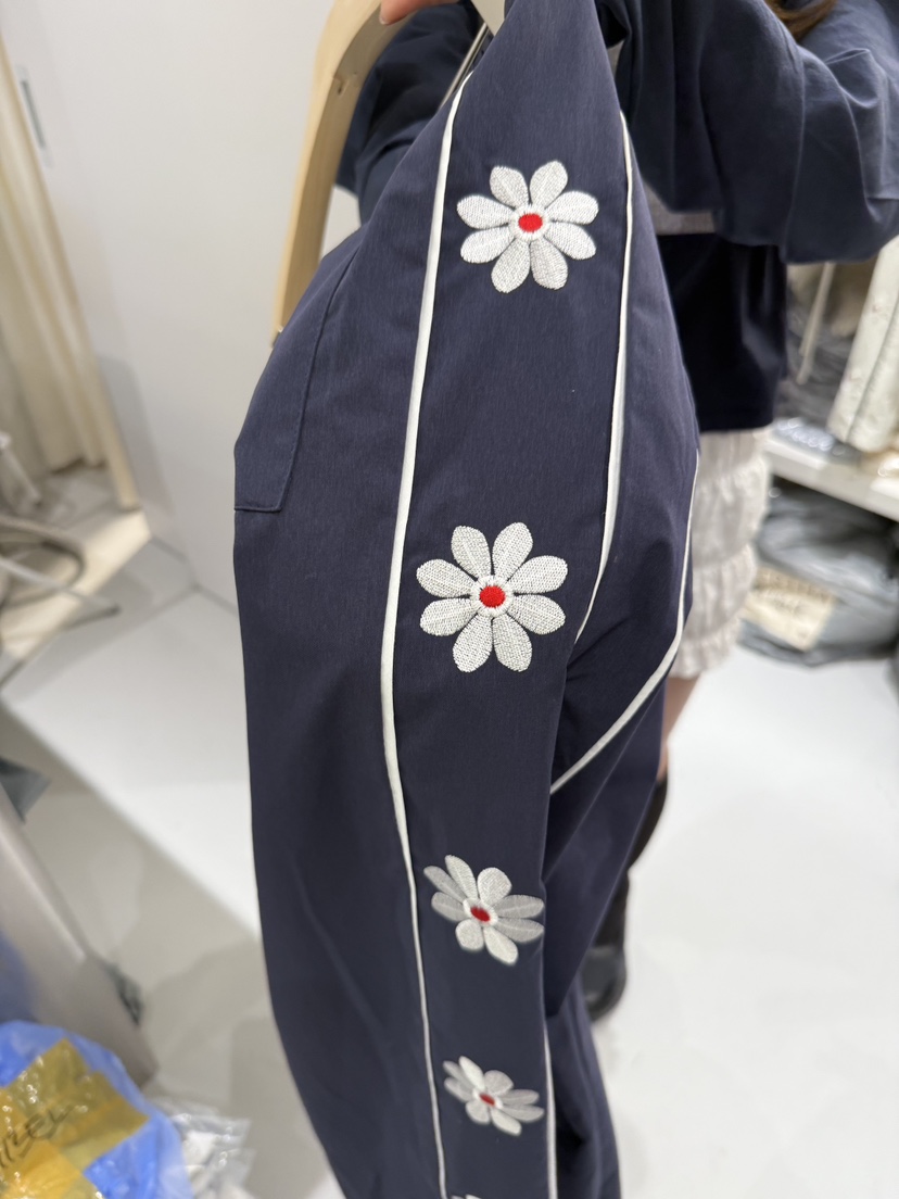 BERTHA東大門㊣代購女士新款時尚人氣25秋冬休閑襯衫蕾絲衫BERTHA襯衫/蕾絲衫
