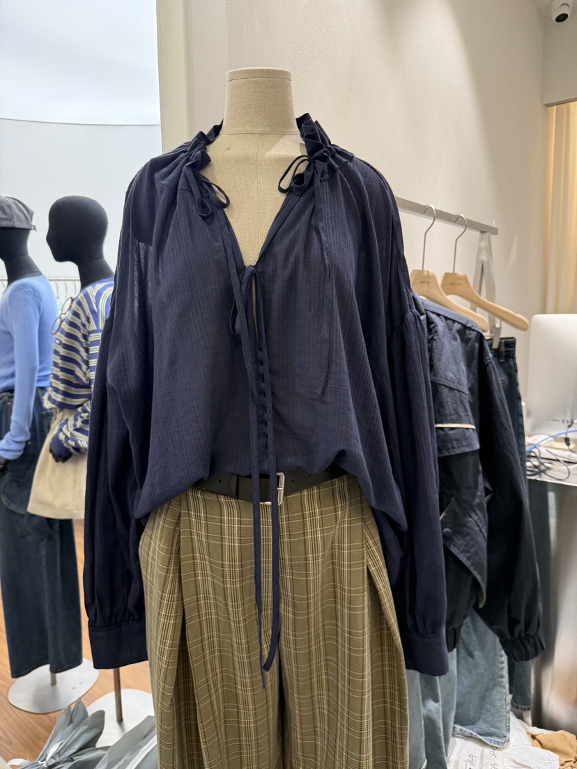 BERTHA東大門㊣代購女士新款25秋冬真品職業人氣襯衫蕾絲衫BERTHA襯衫/蕾絲衫圖色3